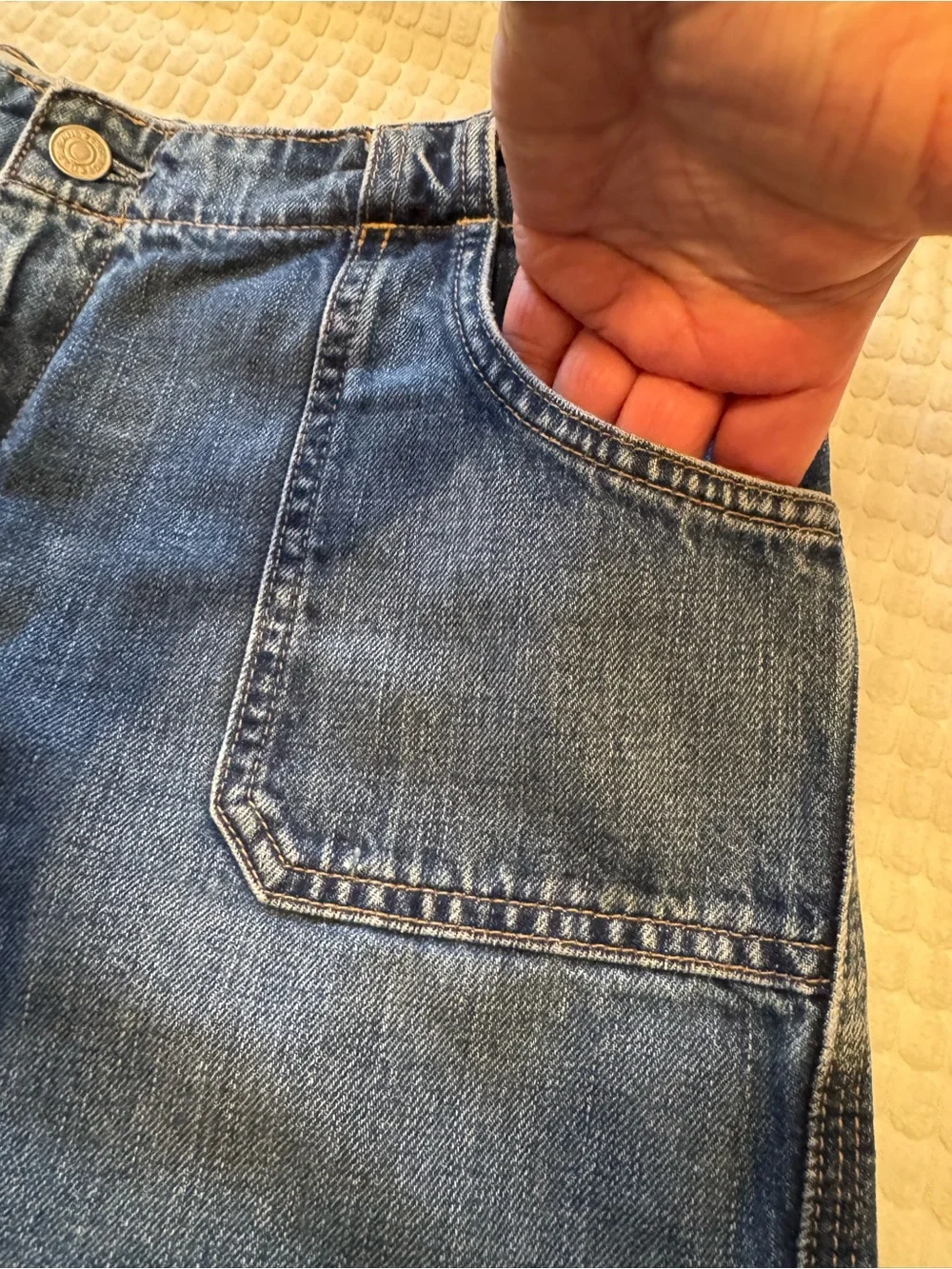 GAP Women's Denim Short - Medium Blue - Picture 3 of 12